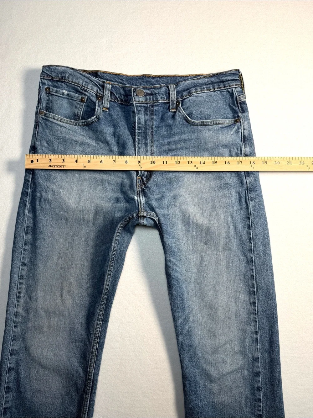 Levi's Men 513 Slim Straight Med-Dark Wash Actual Size 32 X 29 READ DESCRIPTION